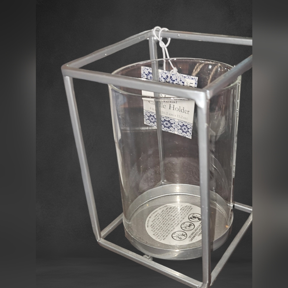 Glass vase